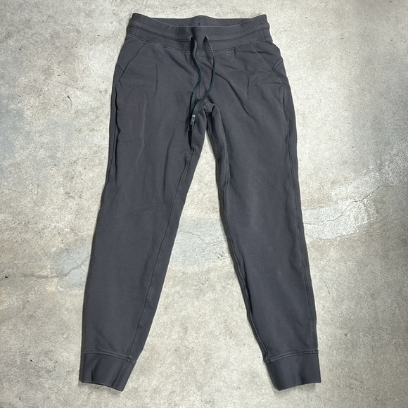 Lululemon Ready to Fleece Jogger Graphite Grey Women’s Size 8 - Picture 3 of 7